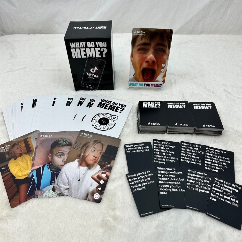 What Do You Meme? Tik Tok Edition Card Game 2020 100% Complete